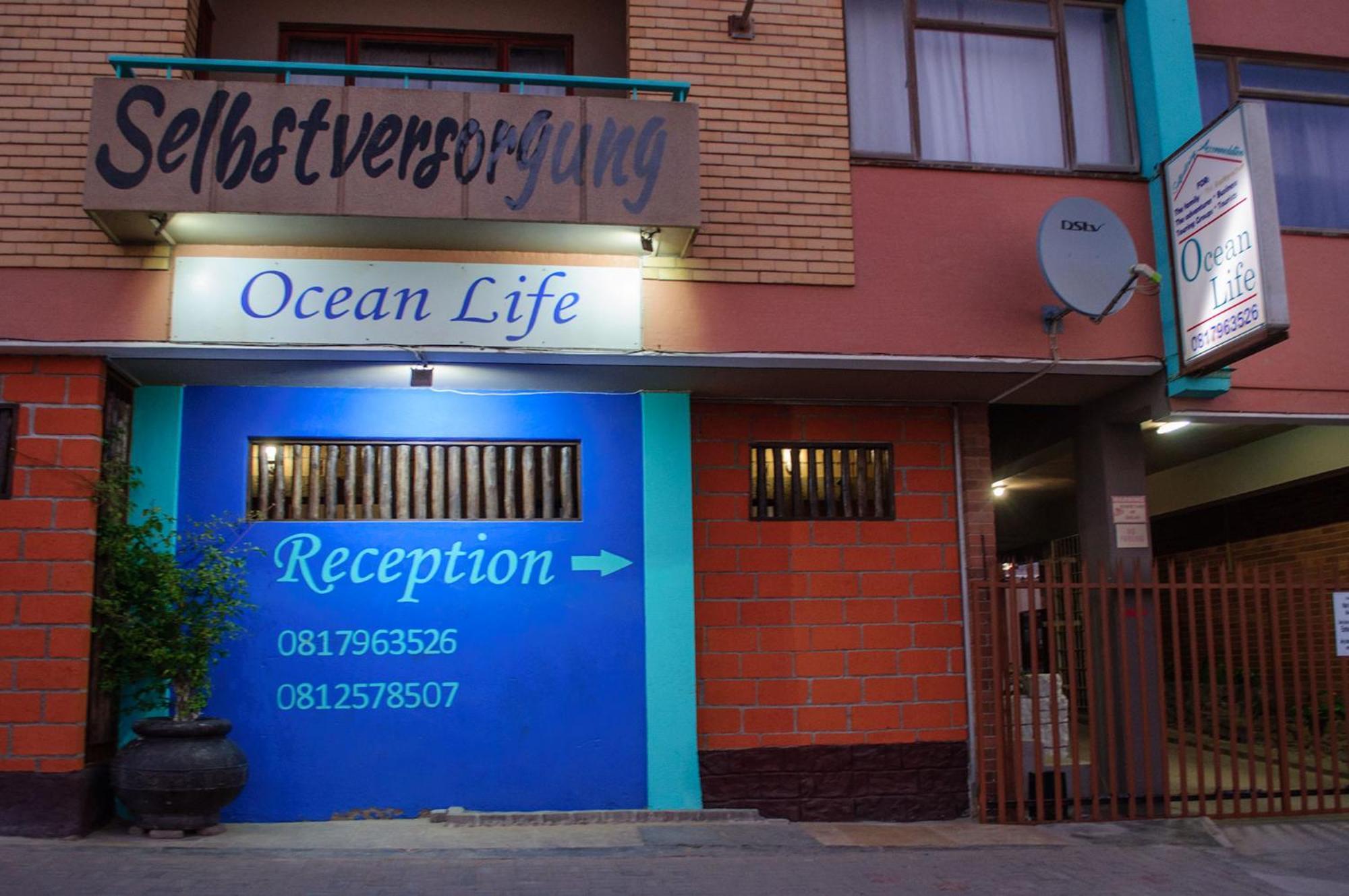 Oceanlife Guesthouse And Restaurant Luederitz Eksteriør bilde